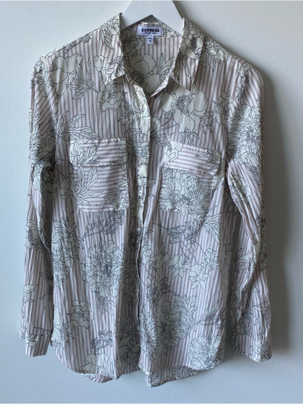 Express Striped Floral Button-Up Shirt - Light Pink & Cream